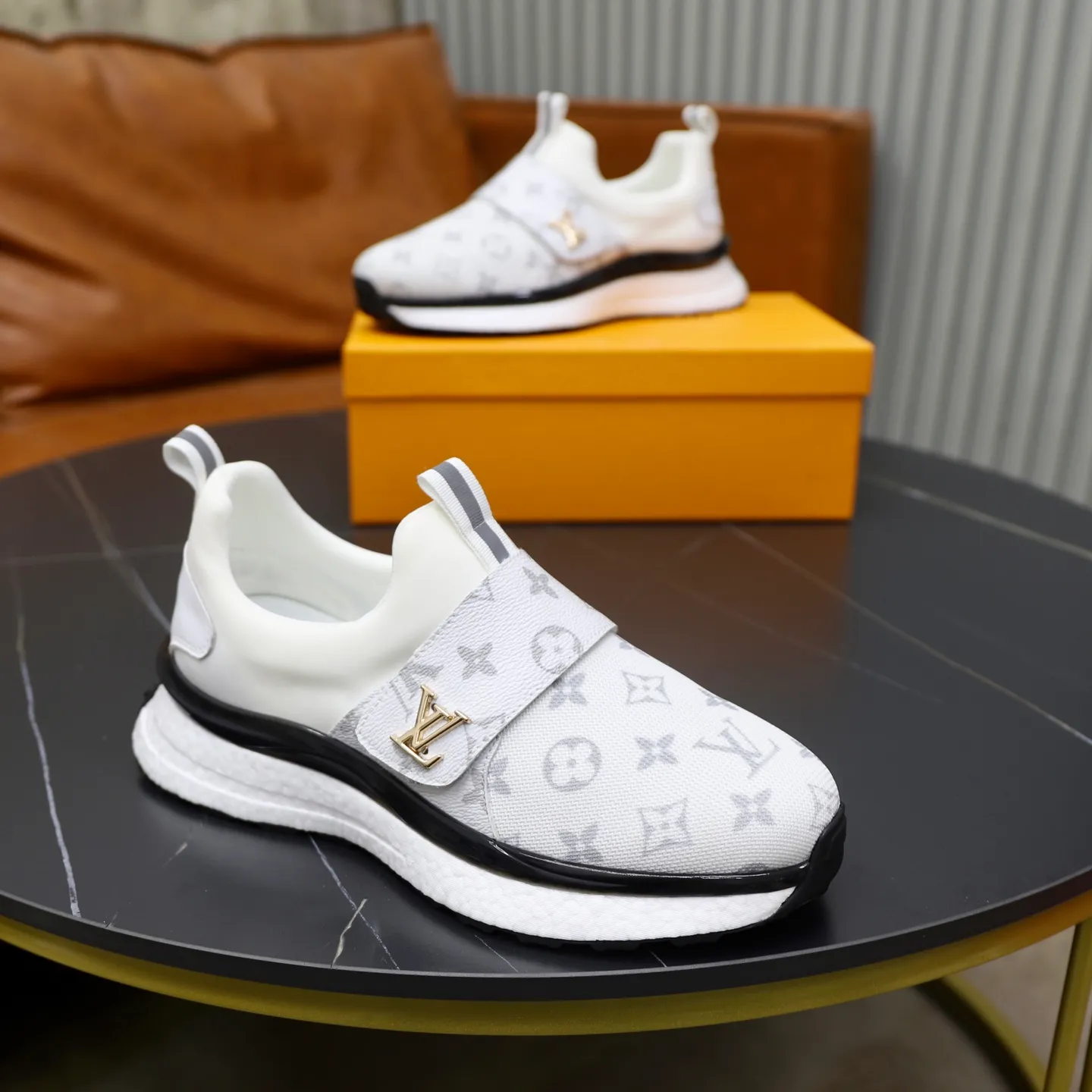 Ex-factory price: 442💰🙅‍♂️🙅‍♂️🙅‍♂️ Brand: GUCCI Standard code: 38-44 (45 customized) Grade: Same as the official website Material: Original leather splicing, comfortable and breathable lining, original wear-resistant outsole Style category: Men's fashionable casual shoes, running shoes, noble luxury brand elements, top luxury Color: actual picture color